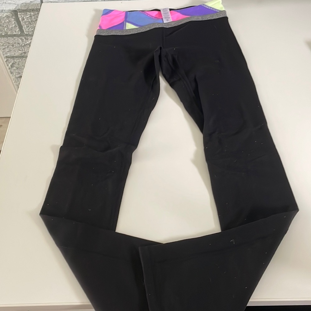 Ivivva by Lululemon girl’s leggings